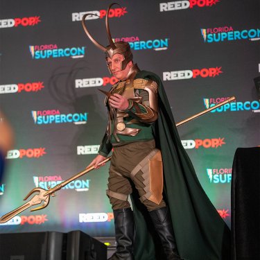Bryanheart Cosplay as Prince Loki