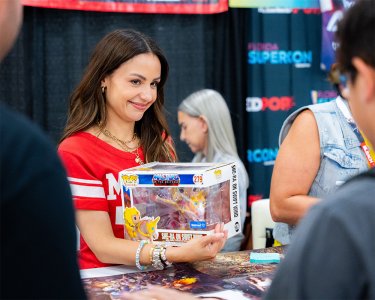 Buy Photo Ops and Select Autos Now