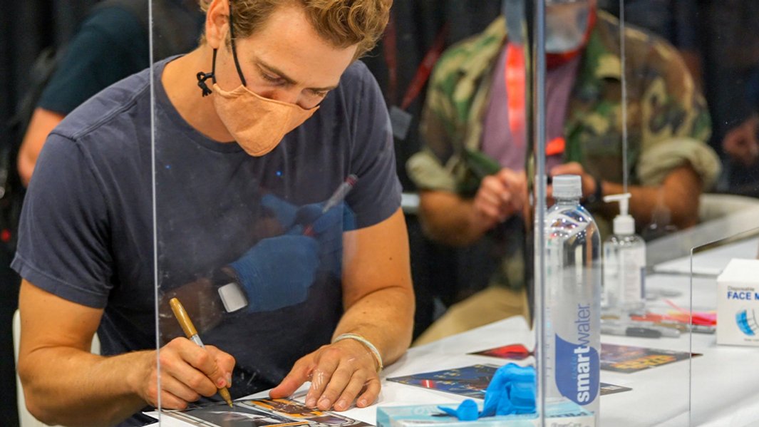 Photo Ops & Autographs